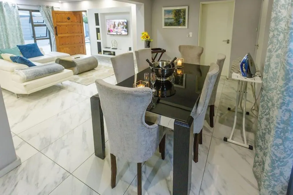 Ferienhaus Villa Cozier Glitz Kapstadt Südafrika